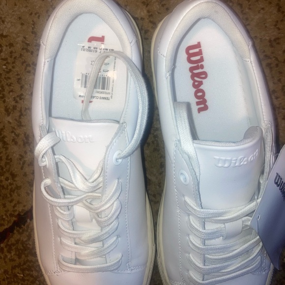NEW Wilson Classic Premium Tennis Shoes - Picture 6 of 10